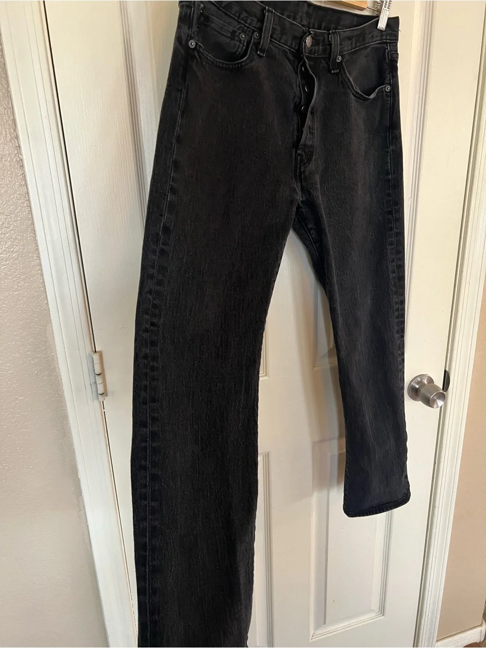 Levi’s 501 Original Black Washed Button Fly Jeans W33 L30
